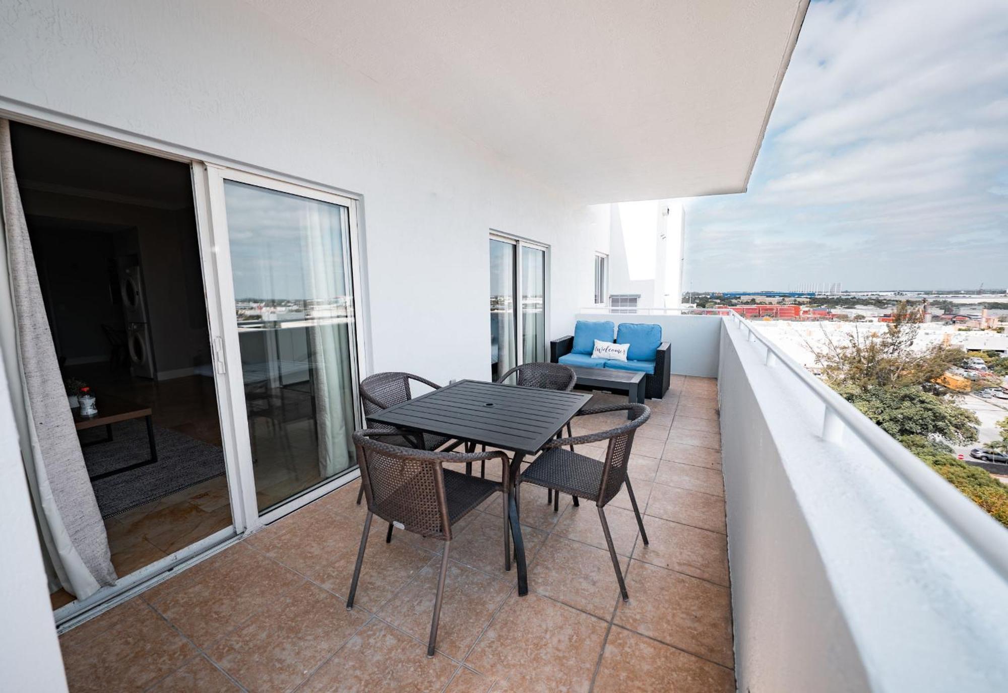 Nuvo Suites Hotel - Miami Doral Sweetwater Экстерьер фото