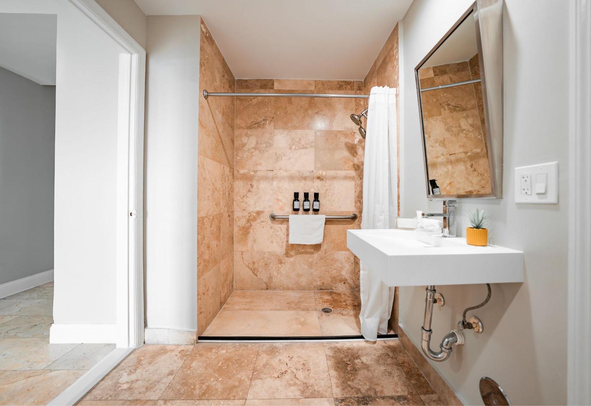 Nuvo Suites Hotel - Miami Doral Sweetwater Экстерьер фото